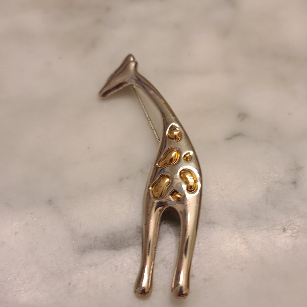 Danecraft Safari Giraffe minimalist gold silver two-tone smooth 3" H brooch pin